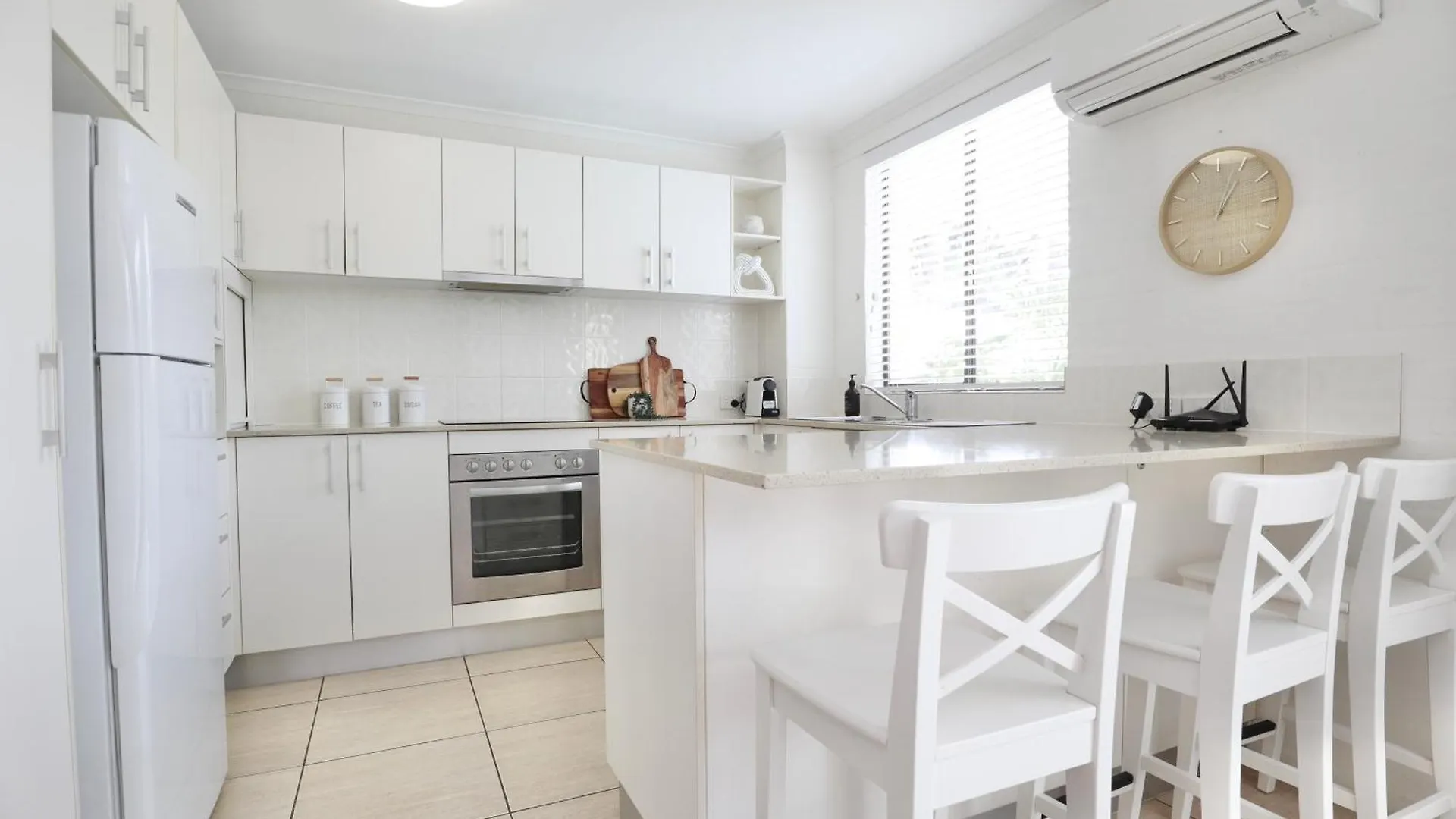 Chic 2 Bdrm Poolside Apartment Noosa Heads Austrália