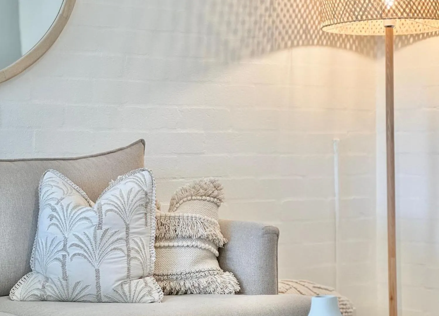Chic 2 Bdrm Poolside Apartment Noosa Heads